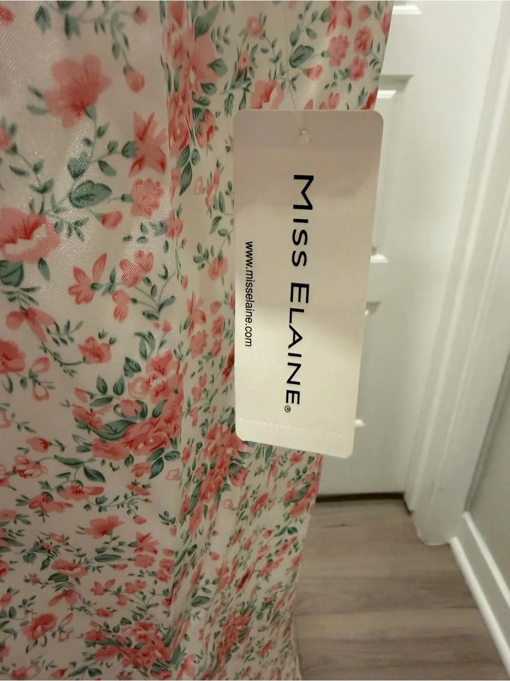 Miss Elaine Floral Long Nightgown with Lace Yoke - Picture 5 of 7